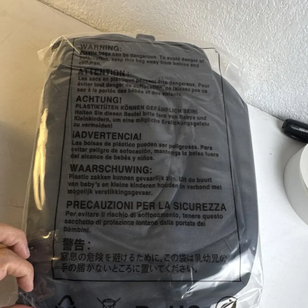 (2002) AMBOR 17.3 Inch Laptop Backpack Black Nylon Solid for Travel